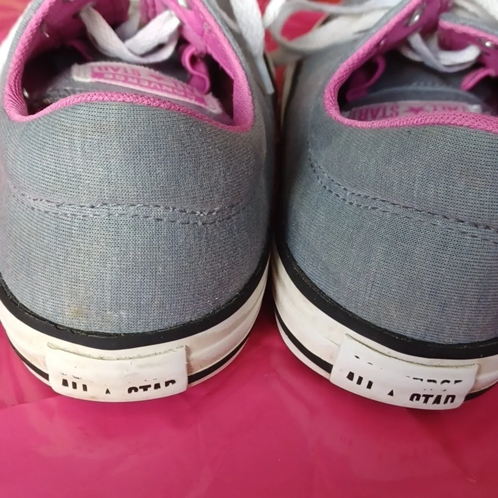 Converse All Stars Women's Size 7.5/Mens size 6 Gray And Pink - Picture 5 of 6